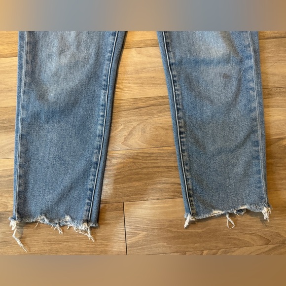 AMERICAN EAGLE MOM JEAN. SIZE US 8 - Picture 2 of 9